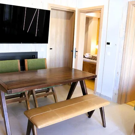 September15 Suites, Town Διαμέρισμα *